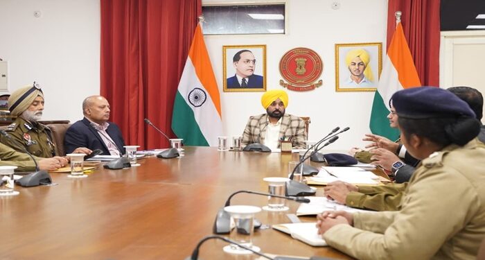 Punjab ਮੁੱਖ ਮੰਤਰੀ ਭਗਵੰਤ ਸਿੰਘ ਮਾਨ ਨੇ ਪੰਜਾਬ ‘ਚ ਕਾਨੂੰਨ ਵਿਵਸਥਾ ਬਾਰੇ ਮੀਟਿੰਗ ਦੀ ਕੀਤੀ ਪ੍ਰਧਾਨਗੀ
