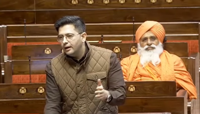 Parliament winter session: ਰਾਘਵ ਚੱਢਾ ਨੇ ਸੰਸਦ ‘ਚ ਉਠਾਇਆ ਟੋਲ ਪਲਾਜ਼ਿਆਂ ‘ਤੇ ਲੰਬੇ ਇੰਤਜ਼ਾਰ ਦਾ ਮੁੱਦਾ Parliament winter session: ਰਾਘਵ ਚੱਢਾ ਨੇ ਸੰਸਦ ‘ਚ ਉਠਾਇਆ ਟੋਲ ਪਲਾਜ਼ਿਆਂ ‘ਤੇ ਲੰਬੇ ਇੰਤਜ਼ਾਰ ਦਾ ਮੁੱਦਾ