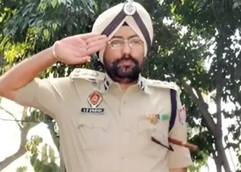 BIG NEWS : ਪੰਜਾਬ ਪੁਲਿਸ ਦੇ ਸਾਬਕਾ IG ਅਮਰ ਸਿੰਘ ਚਾਹਲ ਨੇ ਕੀਤੀ ਖੁਦਕੁਸ਼ੀ ਦੀ ਕੋਸ਼ਿਸ਼ ; ਖੁਦ ਨੂੰ ਮਾਰੀ ਗੋਲੀ , ਹਸਪਤਾਲ ਵਿੱਚ ਦਾਖਲ