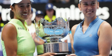Australian Open  : ਐਲਿਸ ਮਰਟੇਂਸ ਅਤੇ ਝਾਂਗ ਸ਼ੁਆਈ ਨੇ ਜਿੱਤਿਆ ਆਸਟ੍ਰੇਲੀਅਨ ਓਪਨ ਮਹਿਲਾ ਡਬਲਜ਼ ਦਾ ਖਿਤਾਬ 