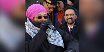 USA News: ਪੰਜਾਬੀ ਗਾਇਕ ਨਿਊਯਾਰਕ ਦੇ ਮੇਅਰ ਜ਼ੋਹਰਾਨ ਮਮਦਾਨੀ ਦੇ ਸਹੁੰ ਚੁੱਕ ਸਮਾਗਮ ‘ਚ ਹੋਇਆ ਸ਼ਾਮਿਲ USA News: ਪੰਜਾਬੀ ਗਾਇਕ ਨਿਊਯਾਰਕ ਦੇ ਮੇਅਰ ਜ਼ੋਹਰਾਨ ਮਮਦਾਨੀ ਦੇ ਸਹੁੰ ਚੁੱਕ ਸਮਾਗਮ ‘ਚ ਹੋਇਆ ਸ਼ਾਮਿਲ