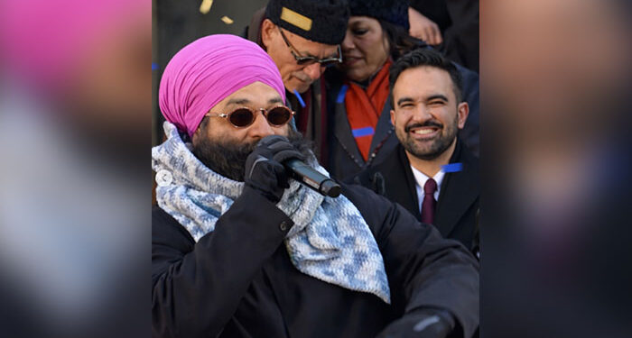 USA News: ਪੰਜਾਬੀ ਗਾਇਕ ਨਿਊਯਾਰਕ ਦੇ ਮੇਅਰ ਜ਼ੋਹਰਾਨ ਮਮਦਾਨੀ ਦੇ ਸਹੁੰ ਚੁੱਕ ਸਮਾਗਮ ‘ਚ ਹੋਇਆ ਸ਼ਾਮਿਲ USA News: ਪੰਜਾਬੀ ਗਾਇਕ ਨਿਊਯਾਰਕ ਦੇ ਮੇਅਰ ਜ਼ੋਹਰਾਨ ਮਮਦਾਨੀ ਦੇ ਸਹੁੰ ਚੁੱਕ ਸਮਾਗਮ ‘ਚ ਹੋਇਆ ਸ਼ਾਮਿਲ