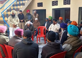 Latest Health News: ਡਿਪਟੀ ਸਪੀਕਰ ਜੈ ਕ੍ਰਿਸ਼ਨ ਸਿੰਘ ਰੋੜੀ ਵੱਲੋਂ ਗੜ੍ਹਸ਼ੰਕਰ ਦੇ ਪਿੰਡਾਂ ‘ਚ ਲੋਕਾਂ ਨੂੰ ਮੁੱਖ ਮੰਤਰੀ ਸਿਹਤ ਬੀਮਾ ਯੋਜਨਾ ਬਾਰੇ ਕੀਤਾ ਗਿਆ ਜਾਗਰੂਕ