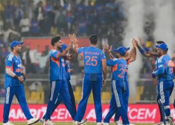 India Vs New Zealand : ਭਾਰਤ ਅਤੇ ਨਿਊਜ਼ੀਲੈਂਡ ਵਿਚਕਾਰ ਤੀਜਾ ਟੀ-20 ਮੈਚ ਜਾਰੀ ; ਨਿਊਜ਼ੀਲੈਂਡ ਨੇ ਪਾਵਰਪਲੇ ‘ਚ ਹੀ ਗਵਾਈਆਂ 3 ਵਿਕਟਾਂ