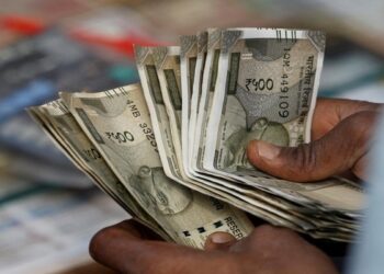 DA Hike : ਕੇਂਦਰੀ ਮੁਲਾਜ਼ਮਾਂ ਲਈ ਵੱਡੀ ਖੁਸ਼ਖਬਰੀ!  ਸਰਕਾਰ ਨੇ DA ‘ਚ ਕੀਤਾ 2 ਫੀਸਦੀ ਦਾ ਵਾਧਾ