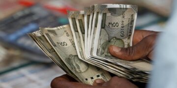 DA Hike : ਕੇਂਦਰੀ ਮੁਲਾਜ਼ਮਾਂ ਲਈ ਵੱਡੀ ਖੁਸ਼ਖਬਰੀ!  ਸਰਕਾਰ ਨੇ DA ‘ਚ ਕੀਤਾ 2 ਫੀਸਦੀ ਦਾ ਵਾਧਾ