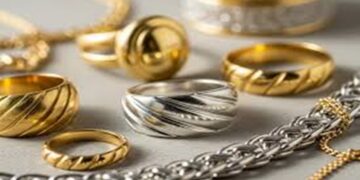 Gold Silver Price : ਸੋਨੇ – ਚਾਂਦੀ ਦੀ ਤੂਫਾਨੀ ਰਫ਼ਤਾਰ ‘ਤੇ ਲੱਗੀ ਬ੍ਰੇਕ! 80 ਹਜ਼ਾਰ ਰੁਪਏ ਤੱਕ ਘਟਿਆ ਰੇਟ