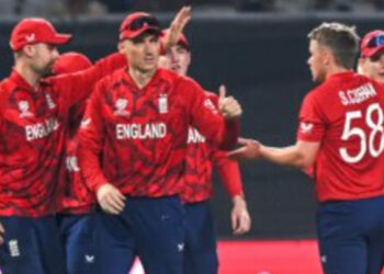 T20 World Cup: ਇੰਗਲੈਂਡ ਨੇ ਸੁਪਰ 8 ਦਾ ਲਗਾਤਾਰ ਤੀਜਾ ਮੈਚ ਜਿੱਤਿਆ: ਨਿਊਜ਼ੀਲੈਂਡ ਨੂੰ 4 ਵਿਕਟਾਂ ਨਾਲ ਹਰਾਇਆ