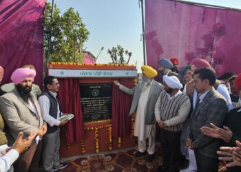 Latest Punjab News: ਸੂਬੇ ਵਿੱਚ ਲਗਭਗ 40103 ਕਿਲੋਮੀਟਰ ਲਿੰਕ ਸੜਕਾਂ ਦੀ ਮੁਰੰਮਤ ਅਤੇ ਅਪਗ੍ਰੇਡੇਸ਼ਨ ਜਾਰੀ – ਖੇਤੀਬਾੜੀ ਮੰਤਰੀ ਗੁਰਮੀਤ ਸਿੰਘ ਖੁੱਡੀਆਂ Latest Punjab News: ਸੂਬੇ ਵਿੱਚ ਲਗਭਗ 40103 ਕਿਲੋਮੀਟਰ ਲਿੰਕ ਸੜਕਾਂ ਦੀ ਮੁਰੰਮਤ ਅਤੇ ਅਪਗ੍ਰੇਡੇਸ਼ਨ ਜਾਰੀ – ਖੇਤੀਬਾੜੀ ਮੰਤਰੀ ਗੁਰਮੀਤ ਸਿੰਘ ਖੁੱਡੀਆਂ