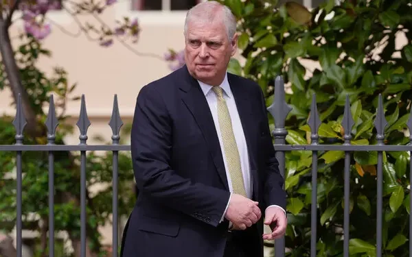 International: ਐਪਸਟੀਨ ਫਾਈਲਜ਼ ਮਾਮਲਾ: ਕਿੰਗ ਚਾਰਲਸ ਦਾ ਵੱਡਾ ਭਰਾ ਐਂਡਰਿਊ ਰਿਹਾਅ International: ਐਪਸਟੀਨ ਫਾਈਲਜ਼ ਮਾਮਲਾ: ਕਿੰਗ ਚਾਰਲਸ ਦਾ ਵੱਡਾ ਭਰਾ ਐਂਡਰਿਊ ਰਿਹਾਅ