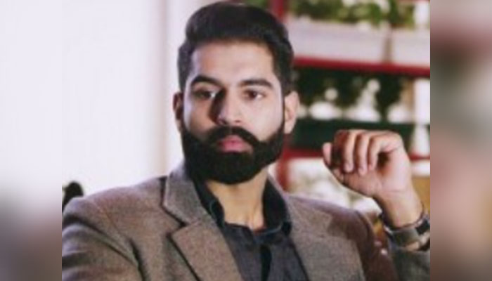 Entertainment: ਪੰਜਾਬੀ ਗਾਇਕ ਅਤੇ ਅਦਾਕਾਰ ਪਰਮੀਸ਼ ਵਰਮਾ ਵਿਵਾਦਾਂ ‘ਚ ਘਿਰੇ, ਪੜ੍ਹੋ ਕੀ ਹੈ ਮਾਮਲਾ Entertainment: ਪੰਜਾਬੀ ਗਾਇਕ ਅਤੇ ਅਦਾਕਾਰ ਪਰਮੀਸ਼ ਵਰਮਾ ਵਿਵਾਦਾਂ ‘ਚ ਘਿਰੇ, ਪੜ੍ਹੋ ਕੀ ਹੈ ਮਾਮਲਾ