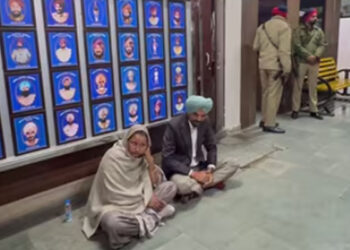 Big News: ਸਿੱਧੂ ਮੂਸੇਵਾਲਾ ਦੇ ਪਰਿਵਾਰ ਦੀ ਸ਼ਿਕਾਇਤ ‘ਤੇ FIR ਦਰਜ, ਪੜ੍ਹੋ ਵੇਰਵਾ Big News: ਸਿੱਧੂ ਮੂਸੇਵਾਲਾ ਦੇ ਪਰਿਵਾਰ ਦੀ ਸ਼ਿਕਾਇਤ ‘ਤੇ FIR ਦਰਜ, ਪੜ੍ਹੋ ਵੇਰਵਾ