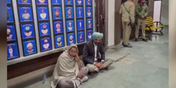 Big News: ਸਿੱਧੂ ਮੂਸੇਵਾਲਾ ਦੇ ਪਰਿਵਾਰ ਦੀ ਸ਼ਿਕਾਇਤ ‘ਤੇ FIR ਦਰਜ, ਪੜ੍ਹੋ ਵੇਰਵਾ Big News: ਸਿੱਧੂ ਮੂਸੇਵਾਲਾ ਦੇ ਪਰਿਵਾਰ ਦੀ ਸ਼ਿਕਾਇਤ ‘ਤੇ FIR ਦਰਜ, ਪੜ੍ਹੋ ਵੇਰਵਾ