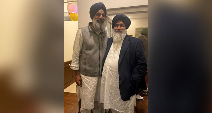 Punjab: ਸੁਖਬੀਰ ਬਾਦਲ ਨੇ ਬਿਕਰਮ ਮਜੀਠੀਆ ਨਾਲ ਕੀਤੀ ਮੁਲਾਕਾਤ Punjab: ਸੁਖਬੀਰ ਬਾਦਲ ਨੇ ਬਿਕਰਮ ਮਜੀਠੀਆ ਨਾਲ ਕੀਤੀ ਮੁਲਾਕਾਤ