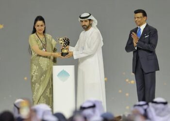 Dubai : ਰੂਬਲ ਨਾਗੀ ਨੇ ਭਾਰਤ ਵੱਲੋਂ ਜਿੱਤਿਆ GEMS ਐਜੂਕੇਸ਼ਨ ਗਲੋਬਲ ਟੀਚਰ ਪ੍ਰਾਈਜ਼ 2026 ; ਛੇ ਸਾਲਾਂ ਬਾਅਦ ਭਾਰਤ ਨੇ ਰਚਿਆ ਇਤਿਹਾਸ Dubai : ਰੂਬਲ ਨਾਗੀ ਨੇ ਭਾਰਤ ਵੱਲੋਂ ਜਿੱਤਿਆ GEMS ਐਜੂਕੇਸ਼ਨ ਗਲੋਬਲ ਟੀਚਰ ਪ੍ਰਾਈਜ਼ 2026 ; ਛੇ ਸਾਲਾਂ ਬਾਅਦ ਭਾਰਤ ਨੇ ਰਚਿਆ ਇਤਿਹਾਸ