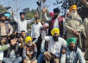 Haryana ਮੁੱਖ ਮੰਤਰੀ ਸੈਣੀ ਦੇ ਅੰਮ੍ਰਿਤਸਰ ਦੌਰੇ ਦੌਰਾਨ ਆਮ ਆਦਮੀ ਪਾਰਟੀ ਵੱਲੋਂ ਜ਼ਬਰਦਸਤ ਵਿਰੋਧ