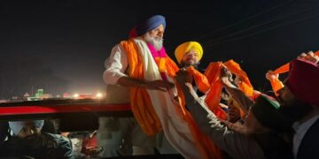 Amritsar ਪੁੱਜੇ ਬਿਕਰਮ ਸਿੰਘ ਮਜੀਠੀਆ, ਵੱਡੀ ਗਿਣਤੀ ‘ਚ ਇਕੱਠੇ ਹੋਏ ਸਮਰਥਕ, ਕੀਤਾ ਜ਼ੋਰਦਾਰ ਸਵਾਗਤ Amritsar ਪੁੱਜੇ ਬਿਕਰਮ ਸਿੰਘ ਮਜੀਠੀਆ, ਵੱਡੀ ਗਿਣਤੀ ‘ਚ ਇਕੱਠੇ ਹੋਏ ਸਮਰਥਕ, ਕੀਤਾ ਜ਼ੋਰਦਾਰ ਸਵਾਗਤ