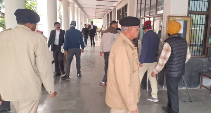 Haryana : ਪੰਚਕੂਲਾ ਅਦਾਲਤ ਨੂੰ ਮਿਲੀ ਬੰਬ ਨਾਲ ਉਡਾਉਣ ਦੀ ਧਮਕੀ