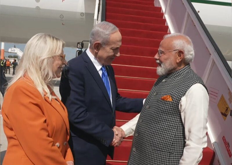Israel ਪਹੁੰਚੇ ਪ੍ਰਧਾਨ ਮੰਤਰੀ ਮੋਦੀ, ਹਵਾਈ ਅੱਡੇ ‘ਤੇ ਨੇਤਨਯਾਹੂ ਨੇ ਕੀਤਾ ਗਰਮਜੋਸ਼ੀ ਨਾਲ ਸਵਾਗਤ