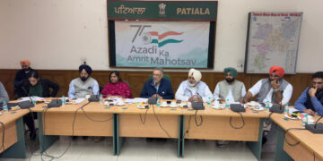 PUNJAB: ਸਿਹਤ ਮੰਤਰੀ ਵੱਲੋਂ ਵਿਧਾਇਕਾਂ ਅਤੇ ਅਧਿਕਾਰੀਆਂ ਨਾਲ ਮਿਲ ਕੇ ਸਿਹਤ ਕਾਰਡ ਮੁਹਿੰਮ ਨੂੰ ਤੇਜ਼ ਕਰਨ ਦੇ ਨਿਰਦੇਸ਼