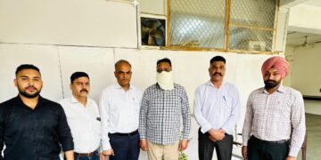 Vigilance Bureau ਨੇ ਏਐਸਆਈ ਨੂੰ 8,000 ਰੁਪਏ ਰਿਸ਼ਵਤ ਲੈਂਦਿਆਂ ਰੰਗੇ ਹੱਥੀਂ ਕੀਤਾ ਕਾਬੂ Vigilance Bureau ਨੇ ਏਐਸਆਈ ਨੂੰ 8,000 ਰੁਪਏ ਰਿਸ਼ਵਤ ਲੈਂਦਿਆਂ ਰੰਗੇ ਹੱਥੀਂ ਕੀਤਾ ਕਾਬੂ