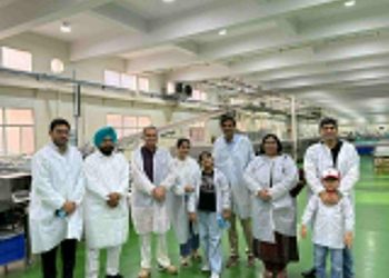 Cabinet Minister Sanjeev Arora ਨੇ ਰਾਜਪੁਰਾ ਵਿੱਚ ਸ੍ਰੀਮਤੀ ਬੈਕਟਰਸ ਫੂਡ ਸਪੈਸ਼ਲਿਟੀਜ਼ ਦੀ ਅਤਿ-ਆਧੁਨਿਕ ਸਹੂਲਤ ਦਾ ਕੀਤਾ ਦੌਰਾ; ਉਦਯੋਗਿਕ ਵਿਕਾਸ ਪ੍ਰਤੀ ਦ੍ਰਿੜ ਵਚਨਬੱਧਤਾ ਪ੍ਰਗਟਾਈ