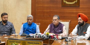 PUNJAB ਵਿੱਚ ਨਿਵੇਸ਼ ਦੀ ਰਫ਼ਤਾਰ ਜਾਰੀ: ਅੰਮ੍ਰਿਤਸਰ ਲਈ 400 ਕਰੋੜ ਰੁਪਏ ਦੇ ਟ੍ਰਾਈਡੈਂਟ ਹੋਟਲ ਪ੍ਰੋਜੈਕਟ ਦਾ ਐਲਾਨ: Sanjeev Arora PUNJAB ਵਿੱਚ ਨਿਵੇਸ਼ ਦੀ ਰਫ਼ਤਾਰ ਜਾਰੀ: ਅੰਮ੍ਰਿਤਸਰ ਲਈ 400 ਕਰੋੜ ਰੁਪਏ ਦੇ ਟ੍ਰਾਈਡੈਂਟ ਹੋਟਲ ਪ੍ਰੋਜੈਕਟ ਦਾ ਐਲਾਨ: Sanjeev Arora