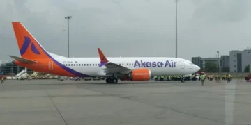 Air India ਤੇ Indigo ਤੋਂ ਬਾਅਦ ਹੁਣ Akasa ਏਅਰ ਨੇ ਵੀ ਦਿੱਤਾ ਵੱਡਾ ਝਟਕਾ! ਜੇਬ ਢਿੱਲੀ ਕਰਨ ਲਈ ਹੋ ਜਾਓ ਤਿਆਰ