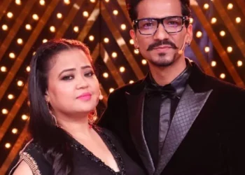 Comedian ਭਾਰਤੀ ਸਿੰਘ ਤੇ ਹਰਸ਼ ਨੇ ਦਿਖਾਇਆ ਛੋਟੇ ਬੇਟੇ ‘ਕਾਜੂ’ ਦਾ ਚਿਹਰਾ