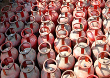 LPG Cylinder Booking: ਹੁਣ ਡਿਲੀਵਰੀ ਦੇ 25 ਦਿਨਾਂ ਬਾਅਦ ਅਗਲੇ ਗੈਸ ਸਿਲੰਡਰ ਲਈ ਬੁਕਿੰਗ ਦੀ ਹੋਵੇਗੀ ਇਜਾਜ਼ਤ
