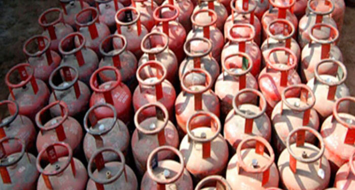 LPG Cylinder Booking: ਹੁਣ ਡਿਲੀਵਰੀ ਦੇ 25 ਦਿਨਾਂ ਬਾਅਦ ਅਗਲੇ ਗੈਸ ਸਿਲੰਡਰ ਲਈ ਬੁਕਿੰਗ ਦੀ ਹੋਵੇਗੀ ਇਜਾਜ਼ਤ