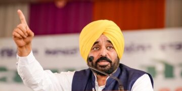 ਭਗਵੰਤ ਮਾਨ ਸਰਕਾਰ ਦੀ ਅਗਵਾਈ ਹੇਠ ‘ਏ.ਆਈ. ਕ੍ਰਾਂਤੀ’ ਕਿਸਾਨਾਂ ਦੀ ਆਮਦਨ ਵਿੱਚ ਵਾਧਾ ਕਰਕੇ PUNJAB ਦੇ ਭਵਿੱਖ ਨੂੰ ਸੁਰੱਖਿਅਤ ਕਰੇਗੀ ਭਗਵੰਤ ਮਾਨ ਸਰਕਾਰ ਦੀ ਅਗਵਾਈ ਹੇਠ ‘ਏ.ਆਈ. ਕ੍ਰਾਂਤੀ’ ਕਿਸਾਨਾਂ ਦੀ ਆਮਦਨ ਵਿੱਚ ਵਾਧਾ ਕਰਕੇ PUNJAB ਦੇ ਭਵਿੱਖ ਨੂੰ ਸੁਰੱਖਿਅਤ ਕਰੇਗੀ