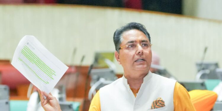 ‘ਵਿਸ਼ਵ ਗੁਰੂ’ ਤੋਂ ਲੈ ਕੇ ਸਿਲੰਡਰਾਂ ਲਈ ਲਾਈਨਾਂ ਤੱਕ ਦਾ ਸਫ਼ਰ’: Aman Arora ਨੇ ਕੇਂਦਰ ਸਰਕਾਰ ਦੇ ਦਾਅਵਿਆਂ ਦੀ ਕੱਢੀ ਫੂਕ