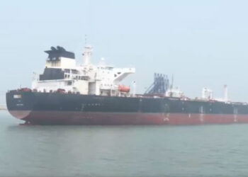 National: ਜੰਗ ਤੋਂ ਬਾਅਦ ਪਹਿਲੀ ਵਾਰ ਹੋਰਮੁਜ਼ ਜਲਡਮਰੂ ਰਾਹੀਂ ਮੁੰਬਈ ਪਹੁੰਚਿਆ ਤੇਲ ਟੈਂਕਰ