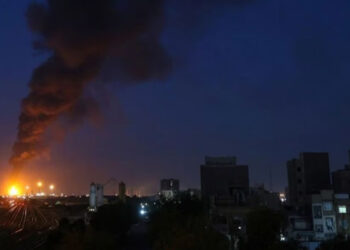 International: ਹਮਾਸ ਨੇ ਈਰਾਨ ਨੂੰ ਗੁਆਂਢੀ ਦੇਸ਼ਾਂ ਨੂੰ ਨਿਸ਼ਾਨਾ ਨਾ ਬਣਾਉਣ ਦੀ ਕੀਤੀ ਅਪੀਲ International: ਹਮਾਸ ਨੇ ਈਰਾਨ ਨੂੰ ਗੁਆਂਢੀ ਦੇਸ਼ਾਂ ਨੂੰ ਨਿਸ਼ਾਨਾ ਨਾ ਬਣਾਉਣ ਦੀ ਕੀਤੀ ਅਪੀਲ