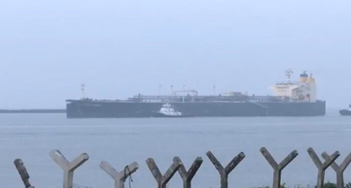 National: ਅਮਰੀਕਾ ਤੋਂ ਐਲਪੀਜੀ ਲੈ ਕੇ ਭਾਰਤ ਪਹੁੰਚਿਆ ਕਾਰਗੋ ਜਹਾਜ਼ National: ਅਮਰੀਕਾ ਤੋਂ ਐਲਪੀਜੀ ਲੈ ਕੇ ਭਾਰਤ ਪਹੁੰਚਿਆ ਕਾਰਗੋ ਜਹਾਜ਼