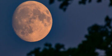 Chandra Grahan: ਅੱਜ ਲੱਗੇਗਾ ਸਾਲ ਦਾ ਪਹਿਲਾਂ ਚੰਦਰਮਾ ਗ੍ਰਹਿਣ, ਪੜ੍ਹੋ ਕਿੰਨੇ ਵਜੇ ਹੋਵੇਗਾ ਸ਼ੁਰੂ ?