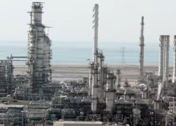 Iran US War ਕਾਰਨ ਸਥਿਤੀ ਤਣਾਅਪੂਰਨ, ਖਾੜੀ ਦੇਸ਼ਾਂ ਦੀਆਂ ਤੇਲ ਰਿਫਾਇਨਰੀਆਂ ‘ਚ ਕੰਮ ਰੁਕਿਆ