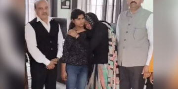 Haryana: 10 ਸਾਲ ਪਹਿਲਾਂ ਅਚਾਨਕ ਲਾਪਤਾ ਹੋਈ ਕੁੜੀ ਪੰਜਾਬ ‘ਚੋਂ ਮਿਲੀ Haryana: 10 ਸਾਲ ਪਹਿਲਾਂ ਅਚਾਨਕ ਲਾਪਤਾ ਹੋਈ ਕੁੜੀ ਪੰਜਾਬ ‘ਚੋਂ ਮਿਲੀ