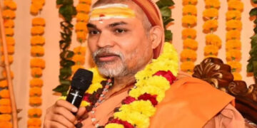National: ਸ਼ੰਕਰਾਚਾਰੀਆ ਸਵਾਮੀ ਅਵਿਮੁਕਤੇਸ਼ਵਰਾਨੰਦ ਨੇ ਆਪਣੀ ‘ਫੌਜ’ ਬਣਾਉਣ ਦਾ ਕੀਤਾ ਐਲਾਨ National: ਸ਼ੰਕਰਾਚਾਰੀਆ ਸਵਾਮੀ ਅਵਿਮੁਕਤੇਸ਼ਵਰਾਨੰਦ ਨੇ ਆਪਣੀ ‘ਫੌਜ’ ਬਣਾਉਣ ਦਾ ਕੀਤਾ ਐਲਾਨ
