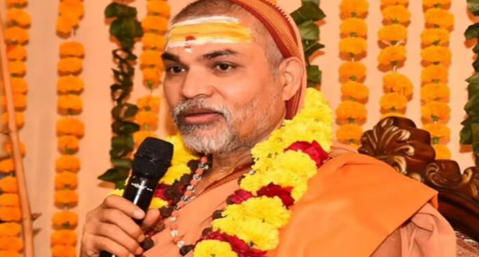 National: ਸ਼ੰਕਰਾਚਾਰੀਆ ਸਵਾਮੀ ਅਵਿਮੁਕਤੇਸ਼ਵਰਾਨੰਦ ਨੇ ਆਪਣੀ ‘ਫੌਜ’ ਬਣਾਉਣ ਦਾ ਕੀਤਾ ਐਲਾਨ National: ਸ਼ੰਕਰਾਚਾਰੀਆ ਸਵਾਮੀ ਅਵਿਮੁਕਤੇਸ਼ਵਰਾਨੰਦ ਨੇ ਆਪਣੀ ‘ਫੌਜ’ ਬਣਾਉਣ ਦਾ ਕੀਤਾ ਐਲਾਨ