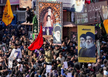 Srinagar: ਖਾਮੇਨੇਈ ਦੀ ਹੱਤਿਆ ਦੇ ਵਿਰੋਧ ਵਿੱਚ ਕਈ ਥਾਈਂ ਹਿੰਸਕ ਪ੍ਰਦਰਸ਼ਨ, ਪੁਲਿਸ ਨੇ ਕੀਤਾ ਲਾਠੀਚਾਰਜ Srinagar: ਖਾਮੇਨੇਈ ਦੀ ਹੱਤਿਆ ਦੇ ਵਿਰੋਧ ਵਿੱਚ ਕਈ ਥਾਈਂ ਹਿੰਸਕ ਪ੍ਰਦਰਸ਼ਨ, ਪੁਲਿਸ ਨੇ ਕੀਤਾ ਲਾਠੀਚਾਰਜ