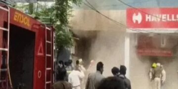 ਚੰਡੀਗੜ੍ਹ ਦੇ ਇੰਡਸਟ੍ਰੀਅਲ ਏਰੀਆ ‘ਚ ਲੱਗੀ ਭਿਆਨਕ ਅੱਗ ; ਫਾਇਰ ਬ੍ਰਿਗੇਡ ਦੀਆਂ ਟੀਮਾਂ ਅੱਗ ਬੁਝਾਉਣ ਵਿੱਚ ਜੁਟੀਆਂ