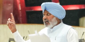 ਭਗਵੰਤ ਮਾਨ ਸਰਕਾਰ ਵੱਲੋਂ ਪੰਜਾਬ ਦੀ ਕੀਤੀ ਤਰੱਕੀ ਬਰਦਾਸ਼ਤ ਨਾ ਹੋਣ ਕਾਰਨ ਵਿਰੋਧੀ ਧਿਰ ਨੇ ਵਿਧਾਨ ਸਭਾ ਵਿੱਚੋਂ ਵਾਕਆਊਟ ਕੀਤਾ: Harpal Singh Cheema ਭਗਵੰਤ ਮਾਨ ਸਰਕਾਰ ਵੱਲੋਂ ਪੰਜਾਬ ਦੀ ਕੀਤੀ ਤਰੱਕੀ ਬਰਦਾਸ਼ਤ ਨਾ ਹੋਣ ਕਾਰਨ ਵਿਰੋਧੀ ਧਿਰ ਨੇ ਵਿਧਾਨ ਸਭਾ ਵਿੱਚੋਂ ਵਾਕਆਊਟ ਕੀਤਾ: Harpal Singh Cheema