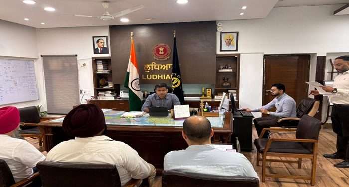 Ludhiana ਐਲ.ਪੀ.ਜੀ ਸੰਕਟ ਘਟਾਉਣ ਲਈ ਵੱਡਾ ਕਦਮ, ਗੈਰ-ਘਰੇਲੂ ਸਪਲਾਈ 50 ਪ੍ਰਤੀਸ਼ਤ ਤੱਕ ਬਹਾਲ ਕਰਨ ਦੇ ਹੁਕਮ Ludhiana ਐਲ.ਪੀ.ਜੀ ਸੰਕਟ ਘਟਾਉਣ ਲਈ ਵੱਡਾ ਕਦਮ, ਗੈਰ-ਘਰੇਲੂ ਸਪਲਾਈ 50 ਪ੍ਰਤੀਸ਼ਤ ਤੱਕ ਬਹਾਲ ਕਰਨ ਦੇ ਹੁਕਮ