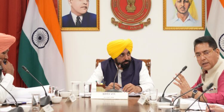 ਮੁੱਖ ਮੰਤਰੀ ਭਗਵੰਤ ਸਿੰਘ ਮਾਨ ਦੀ ਅਗਵਾਈ ਵਿੱਚ ਵਜ਼ਾਰਤ ਵੱਲੋਂ ਗੁਰੂ ਗ੍ਰੰਥ ਸਾਹਿਬ ਦੀ ਬੇਅਦਬੀ ਰੋਕਣ ਅਤੇ ਸਜ਼ਾਵਾਂ ਹੋਰ ਸਖ਼ਤ ਬਣਾਉਣ ਲਈ ਬੇਅਦਬੀ ਵਿਰੋਧੀ ਕਾਨੂੰਨ ਵਿੱਚ ਤਰਮੀਮ ਕਰਨ ਦੀ ਮਨਜ਼ੂਰੀ