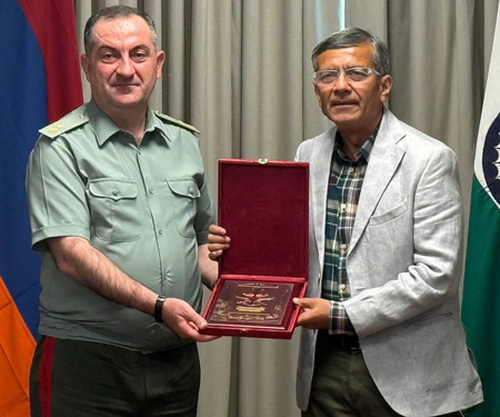 International News : ਭਾਰਤ ਅਤੇ ਅਰਮੀਨੀਆ ਨੇ ਰੱਖਿਆ ਸਹਿਯੋਗ ਨਾਲ ਸਬੰਧਤ ਮੁੱਦਿਆਂ ‘ਤੇ ਕੀਤੀ ਚਰਚਾ 