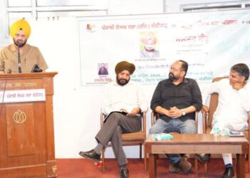 ਗੀਤਕਾਰ ਸ਼ਮਸ਼ੇਰ ਸੰਧੂ ਨੇ ਕੀਤੀਆਂ ਦਿਲ ਖੋਲ੍ਹ ਕੇ ਗੱਲਾਂ