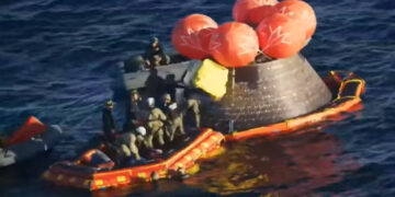 Nasa ਦੇ Artemis 2 ਦੀ ਧਰਤੀ ‘ਤੇ ਸਫਲ ਲੈਂਡਿੰਗ, ਪੁਲਾੜ ਯਾਤਰੀ ਸੁਰੱਖਿਅਤ ਵਾਪਸ ਪਰਤੇ