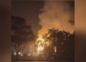 Australia ਦੀ ਸਭ ਤੋਂ ਵੱਡੀ ਤੇਲ ਰਿਫਾਇਨਰੀ ਵਿੱਚ ਲੱਗੀ ਅੱਗ